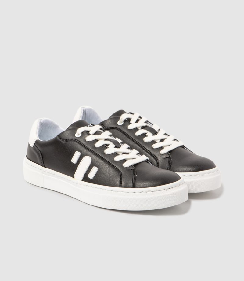 Onix Man Black — vegan shoes made with cactus leather